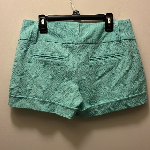 Maurice’s Women's Textured Aqua chino Shorts size 1/2 - Picture 3 of 9